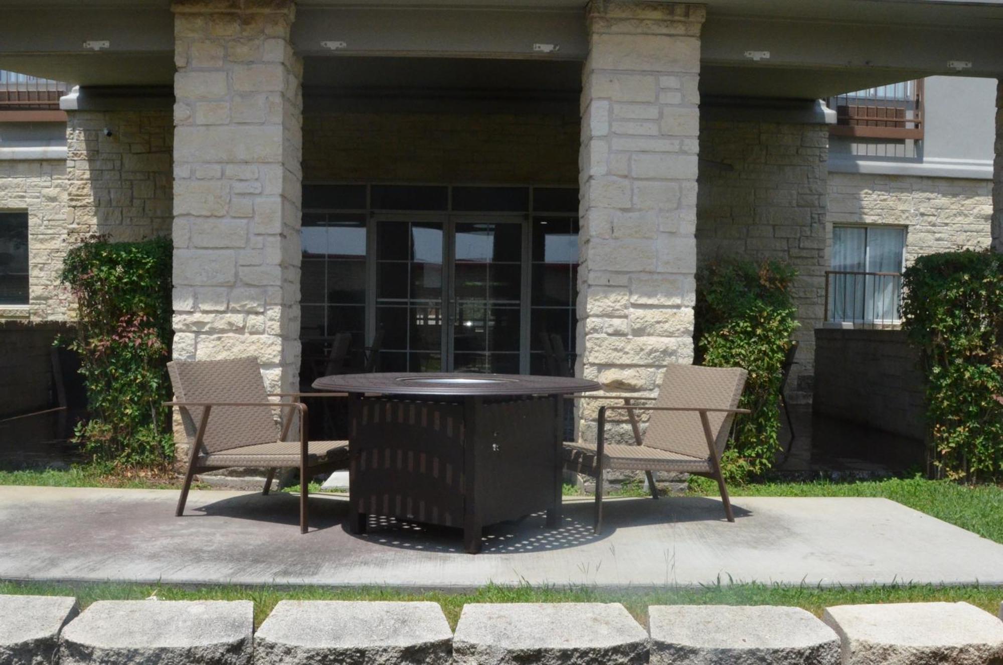 ראונד רוק Country Inn & Suites By Radisson, Austin North Pflugerville , Tx מראה חיצוני תמונה
